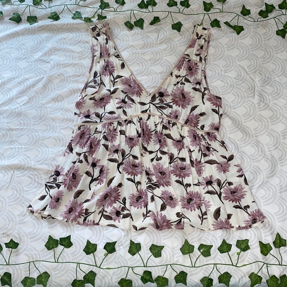 American Eagle outfitters sleeveless deep cut top